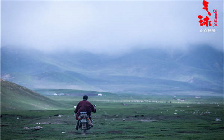 万玛才旦《气球》发布藏语片尾曲《度母赞歌》 不丹佛音余音缭绕
